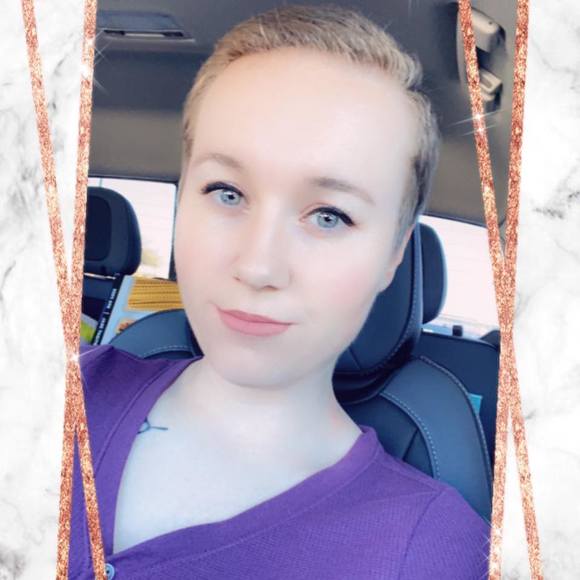 Meet your Posher, Taylor - Picture 1 of 1